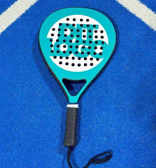 Raquette de padel personnalisée avec un décor intégral